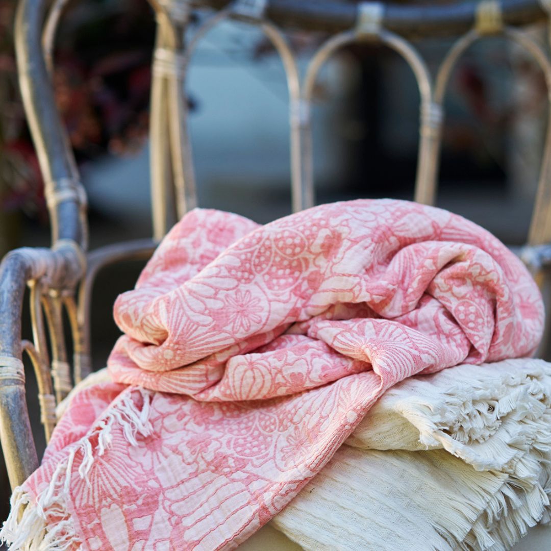 cotton throws and blankets