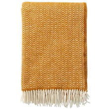 Load image into Gallery viewer, Chevron Caramel Lambswool throw